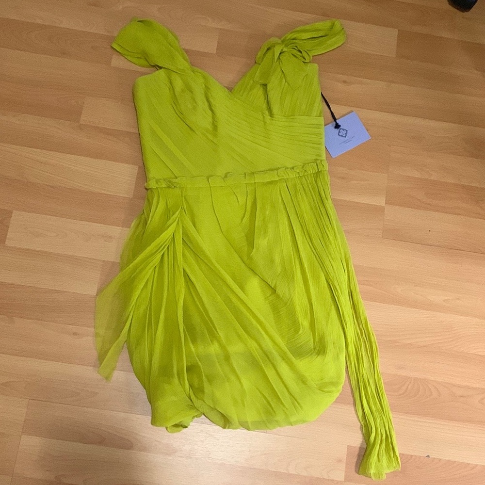 Vera Wang Lavender Label Crinkled Chiffon Off-shoulder Dress